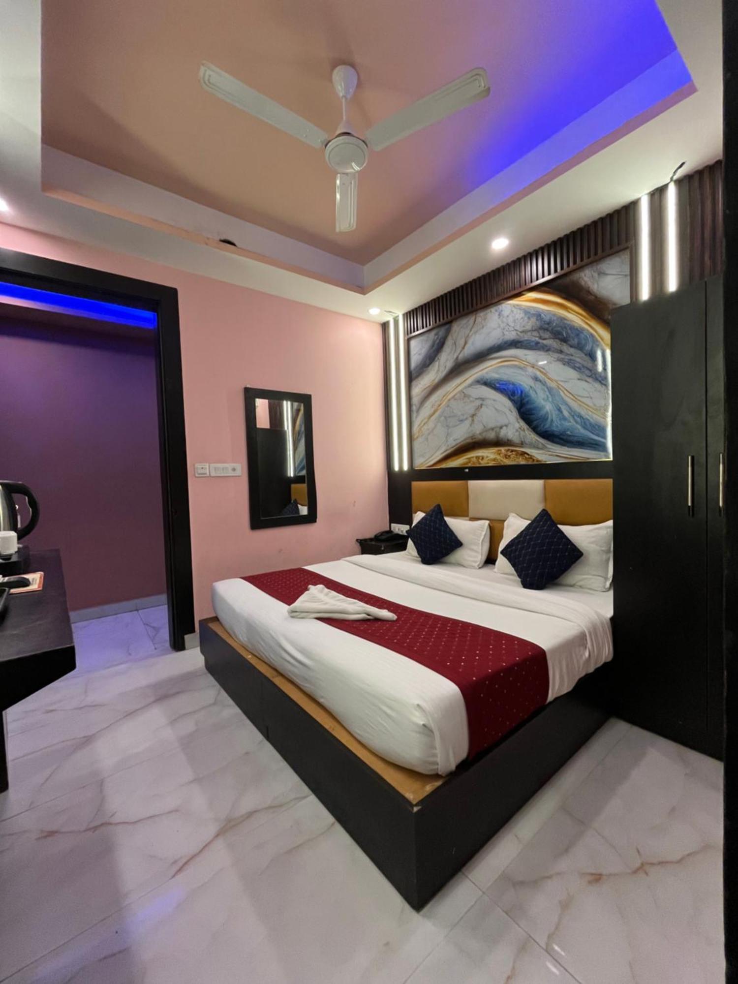 Hotel Jupiter Plaza Delhi Airport Neu-Delhi Exterior foto