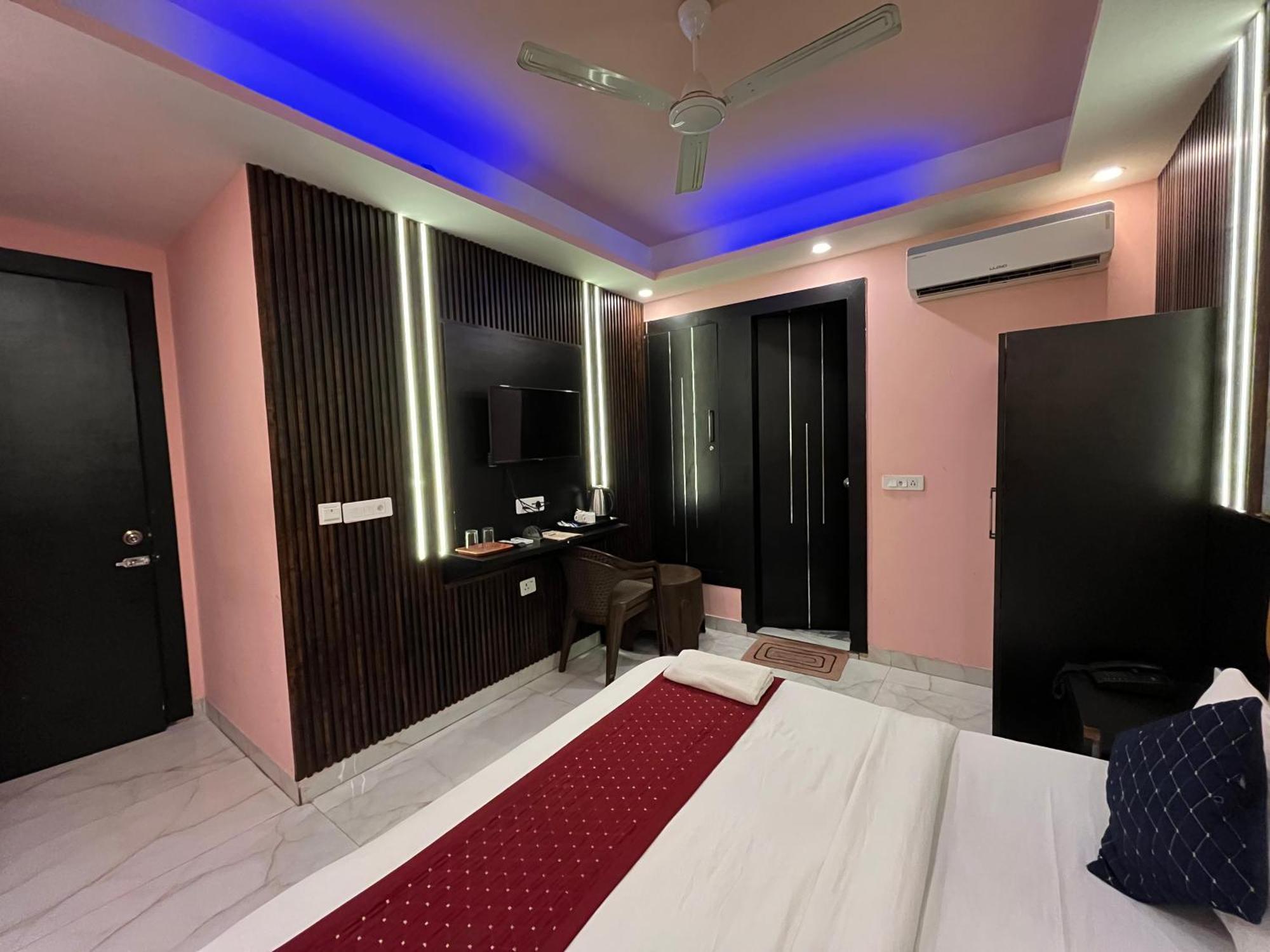 Hotel Jupiter Plaza Delhi Airport Neu-Delhi Exterior foto